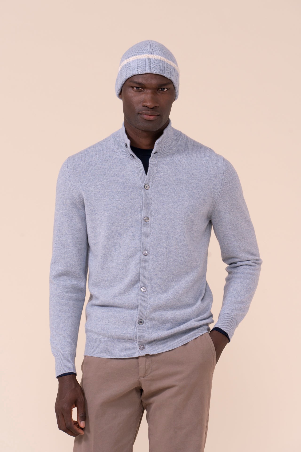 Favonius Cashmere Buttoned Cardigan - WAVEMELANGE