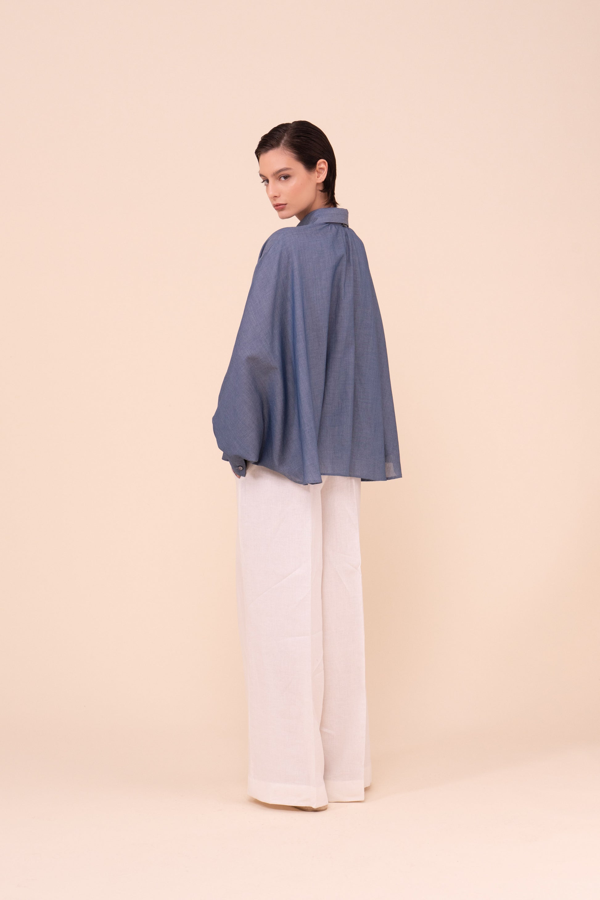 Serra camicia a mantella in denim leggero - DENIM