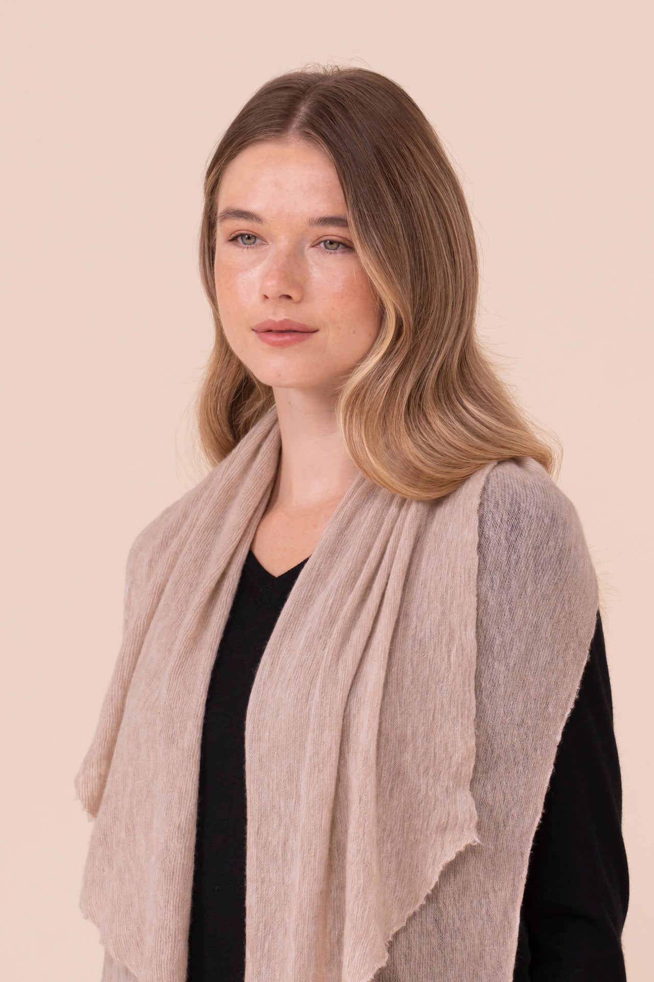 Claus pashmina in cashmere - TAN