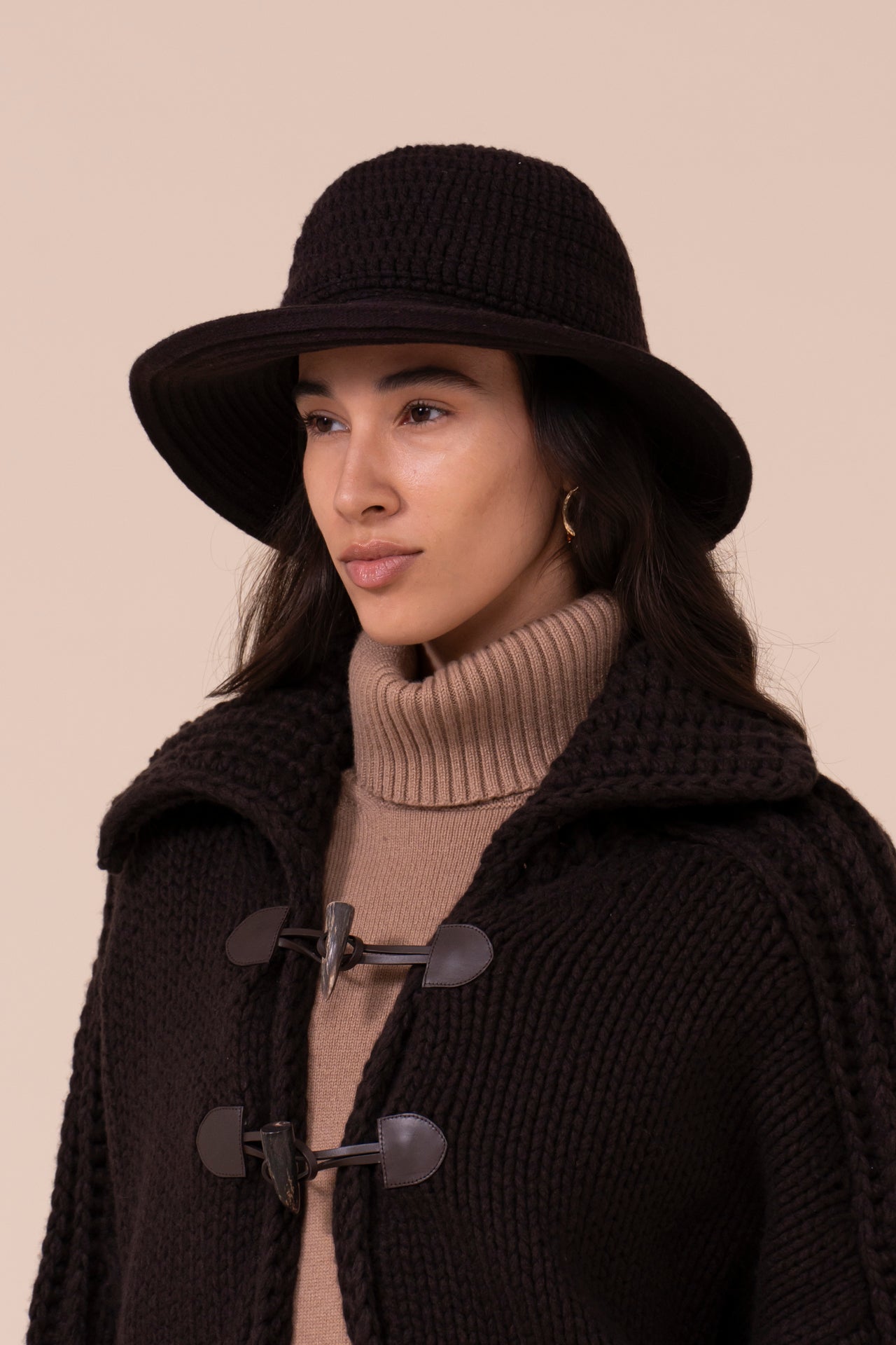 Luna Cashmere Knit Cloche Hat - DARKCHOCOLATE