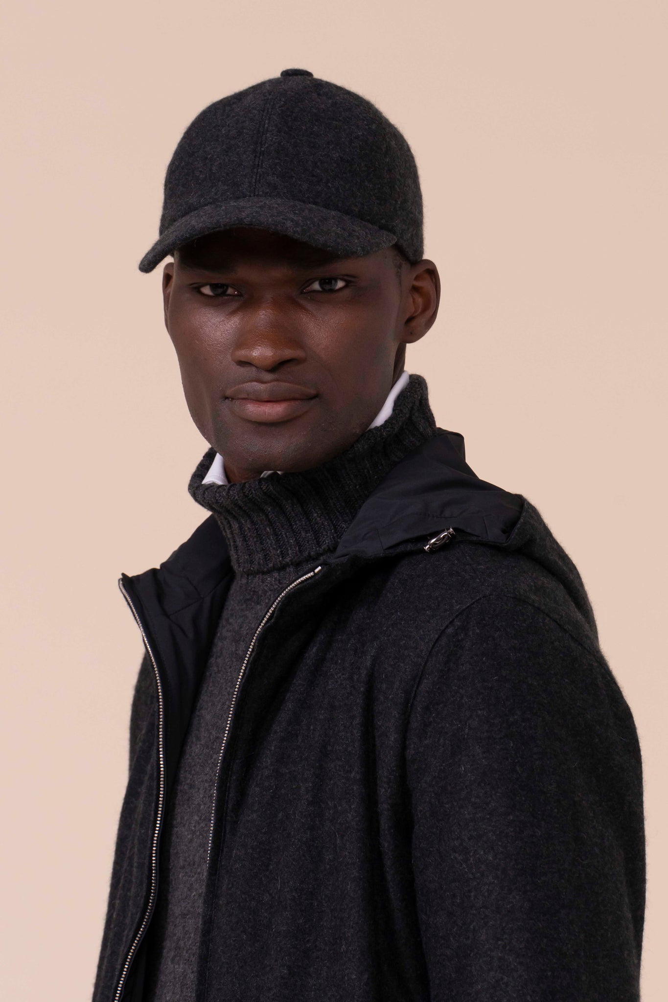 Land cappello da baseball in cashmere - ANTHRACITEMELANGE