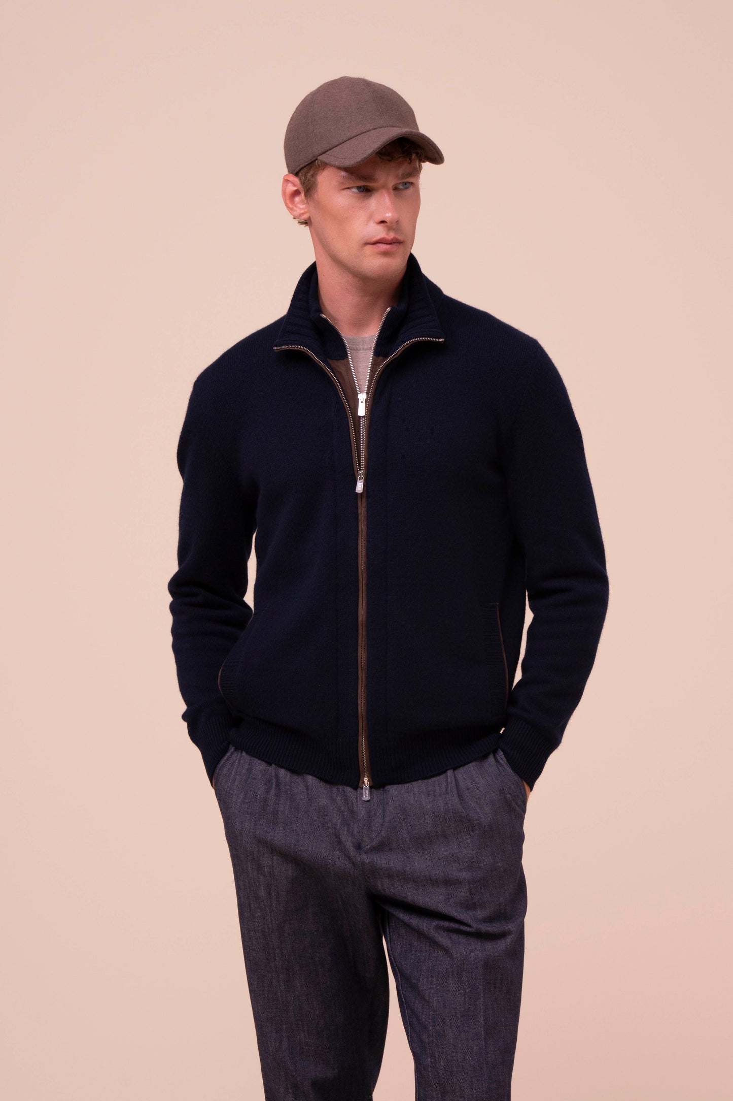 Land cappello da baseball in cashmere - CHOCOLATE