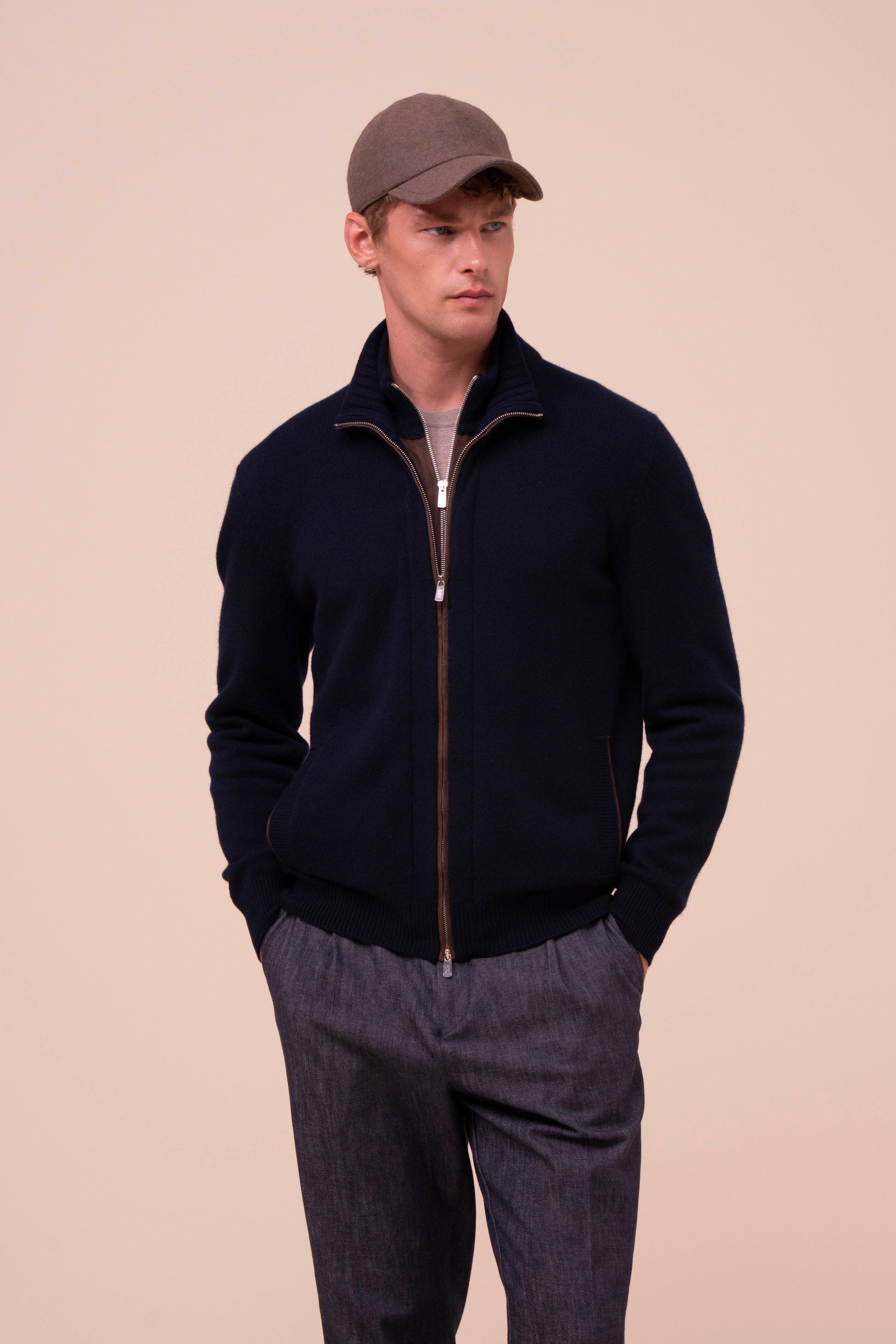 Land cappello da baseball in cashmere - CHOCOLATE