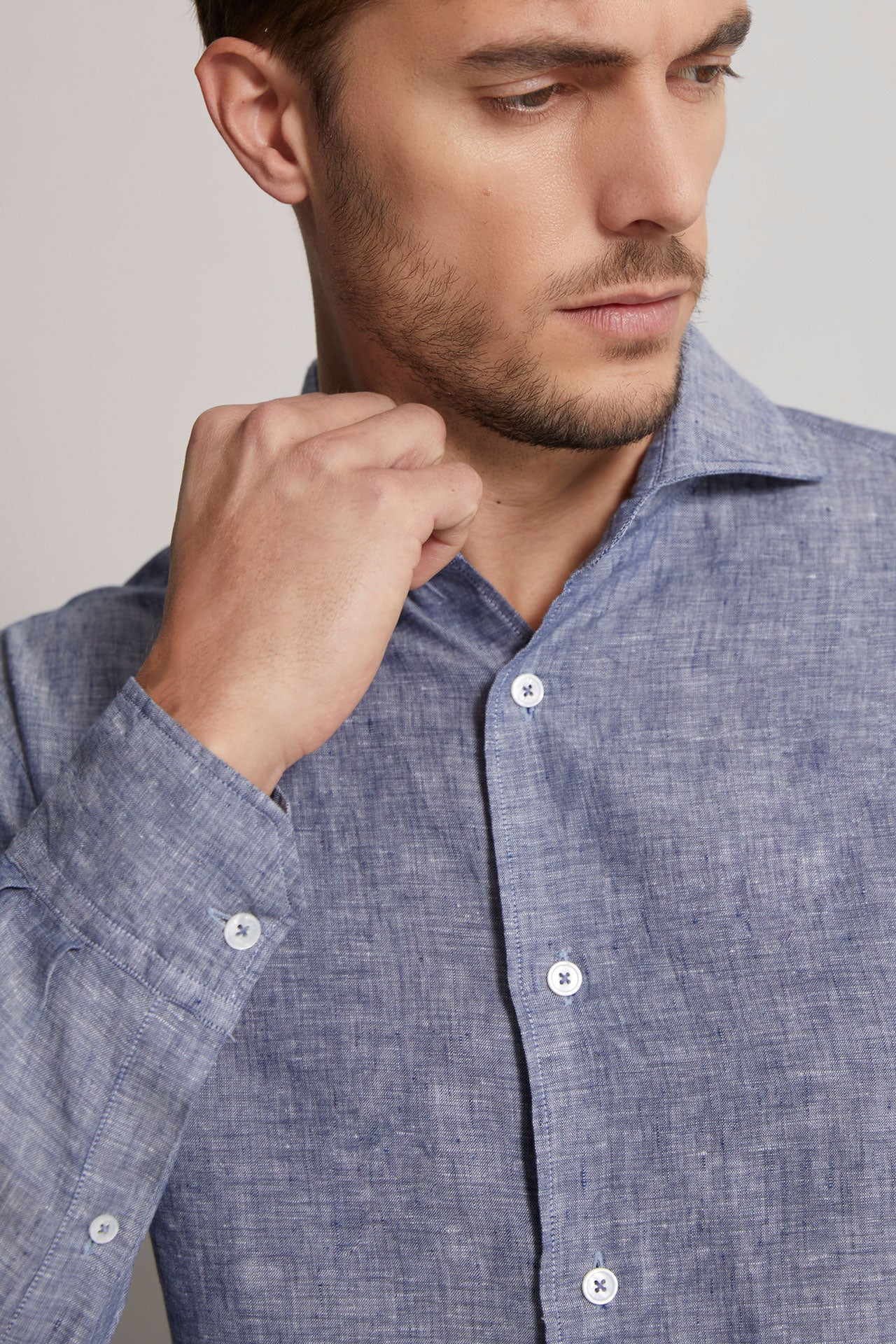 mens blue linen shirt in denim - detail