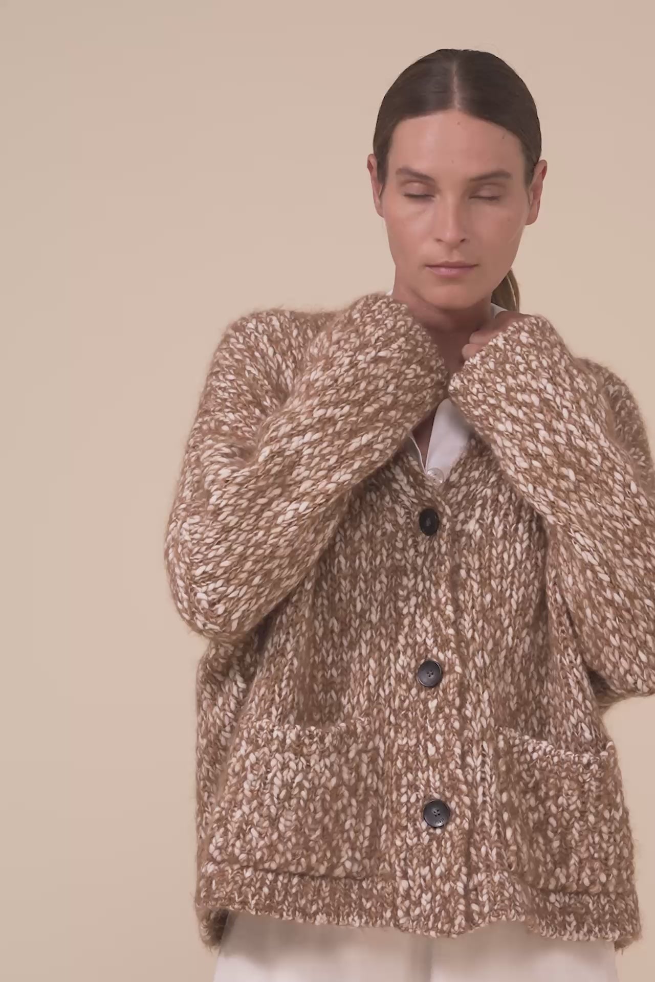 Ametrina Bubbly cardigan in lana e mohair-seta  - MUSTARD