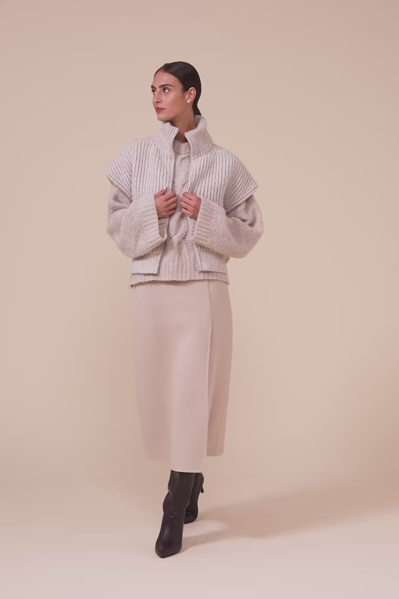 Calizia Plume gilet in cashmere e seta imbottito con Cashsoftpadding - DESERT