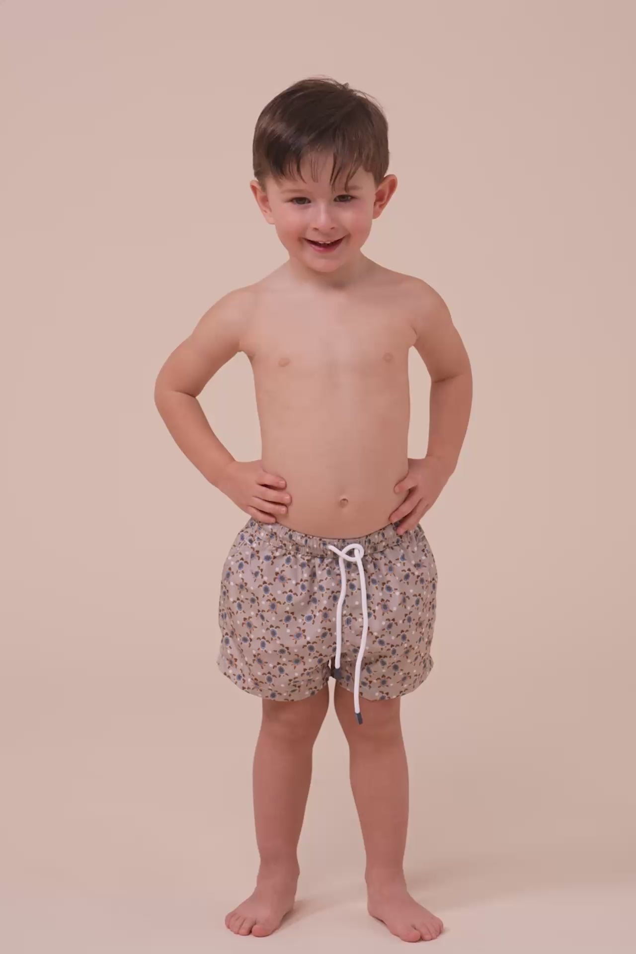 Madeira Kid Swim Trunks - 6-8 years - Seaturtles Pattern - CHALK