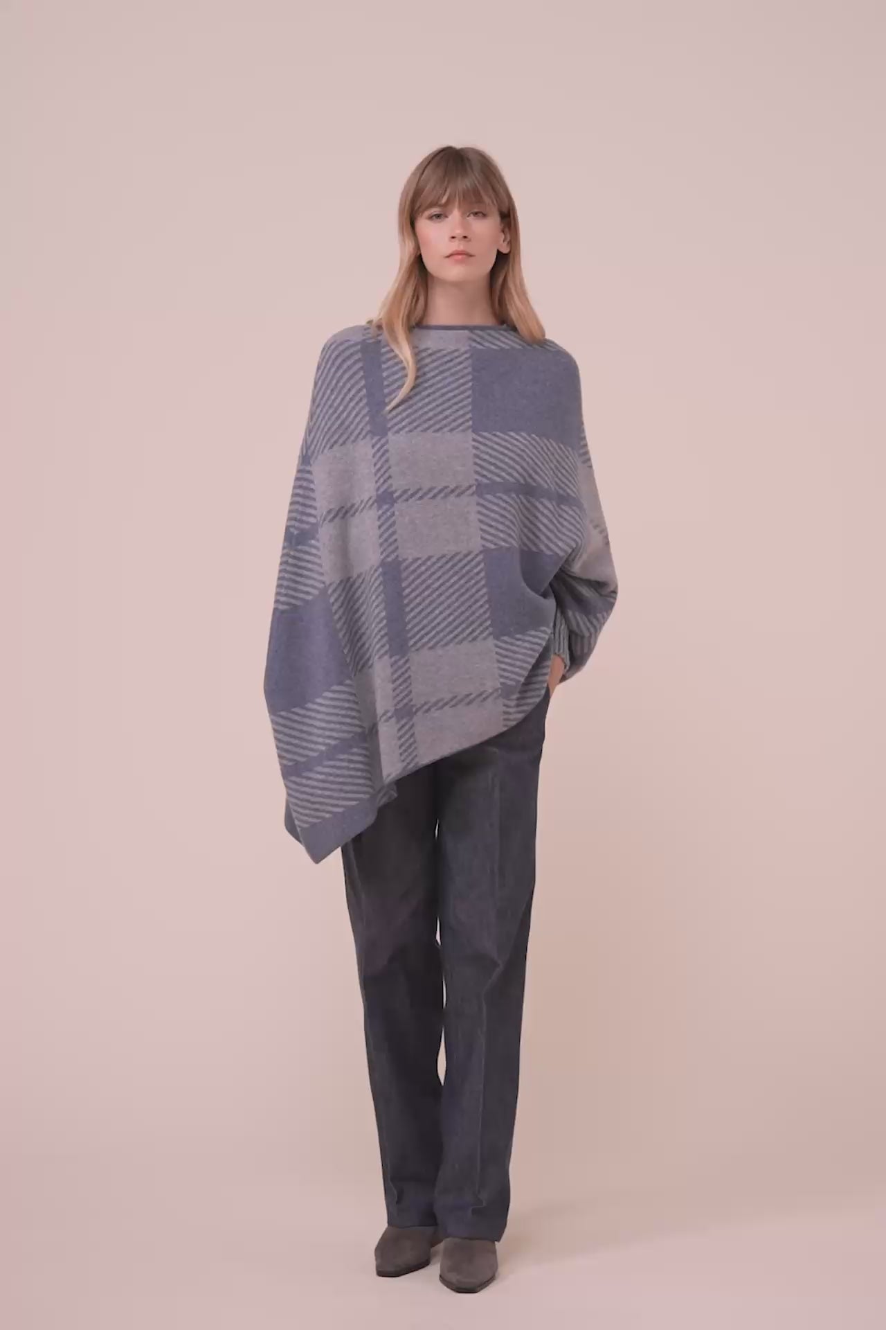 Maite Cashmere Jaquard Cape - LIGHTDENIM